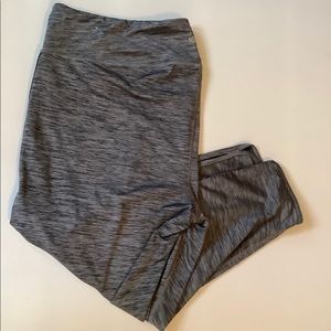 Maurices inMOTION Gray Leggings w/Ankle Accents 4X